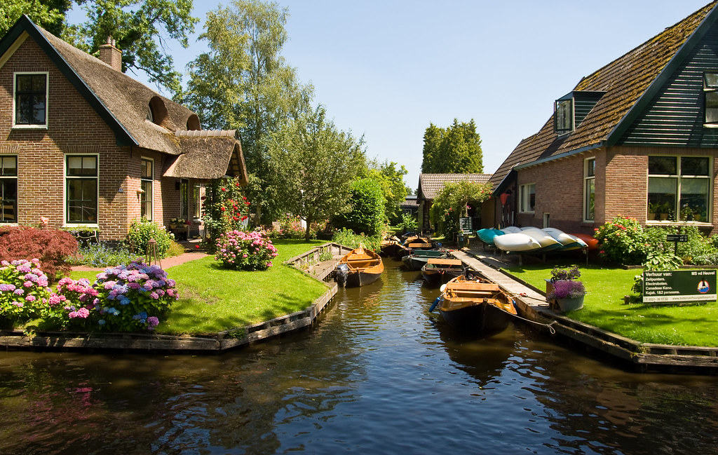 Giethoorn: hoe het dorp is gebouwd op water Giethoorn: hoe het dorp is gebouwd op water